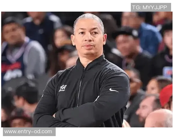 快船目前战绩12胜2负能否实现卢指导的35胜20负目标挑战